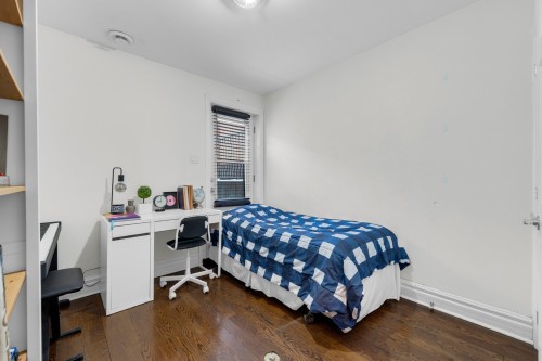 Bedroom - 6918  - 6918A Rue Lemieux, Montréal (Côte-Des-Neiges/Notre-Dame-De-Grâce), QC - Indoor Photo Showing Bedroom