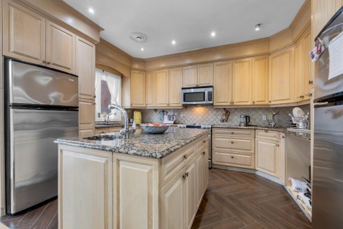 Kitchen - 6918  - 6918A Rue Lemieux, Montréal (Côte-Des-Neiges/Notre-Dame-De-Grâce), QC - Indoor Photo Showing Kitchen