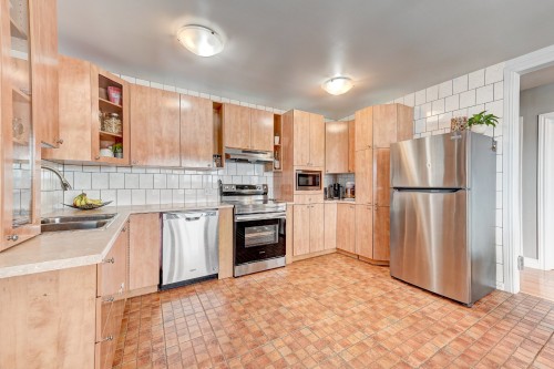 Kitchen - 790 Rue Dufferin, Granby, QC - Indoor Photo Showing Kitchen With Double Sink