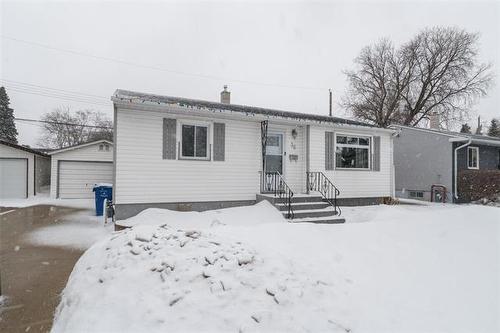 36 Arundel RD  Winnipeg, MB R2J 2K9