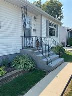 36 Arundel RD  Winnipeg, MB R2J 2K9