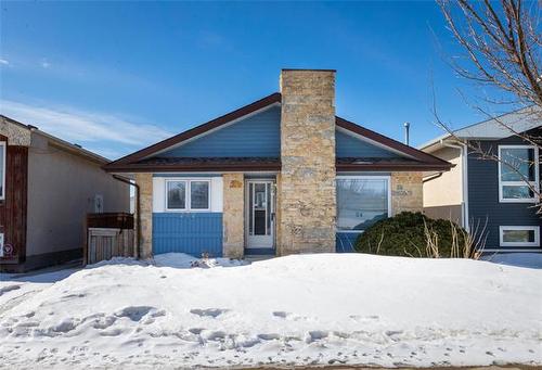 272 Fernbank AVE  Winnipeg, MB R2V 4B9