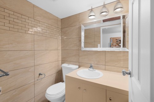 Salle d'eau - 880-1250 Av. Des Pins O., Montréal (Ville-Marie), QC - Indoor Photo Showing Bathroom