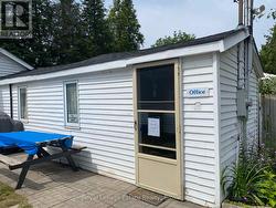 office with laundry - 