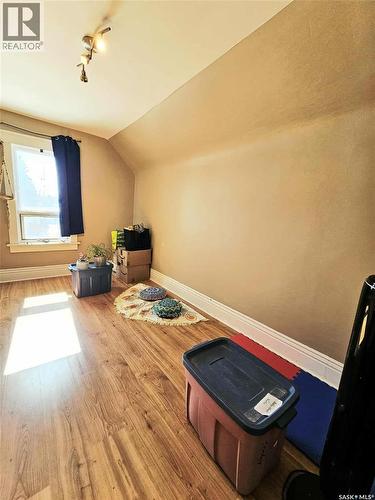 274 7Th Avenue E, Melville, SK - Indoor