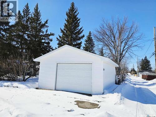 274 7Th Avenue E, Melville, SK - Outdoor