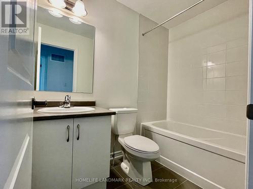 3165 Elgin Mills Road E, Markham, ON - Indoor Photo Showing Bathroom