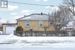30 SILVERCREST AVENUE Toronto, ON M8W 2S4