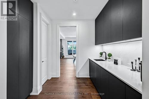 714 Atoka Drive, Mississauga, ON - Indoor