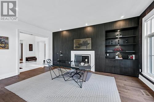 714 Atoka Drive, Mississauga, ON - Indoor With Fireplace