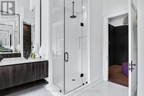 714 Atoka Drive, Mississauga, ON - Indoor Photo Showing Bathroom