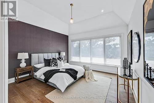 714 Atoka Drive, Mississauga, ON - Indoor Photo Showing Bedroom