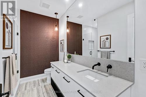 714 Atoka Drive, Mississauga, ON - Indoor Photo Showing Bathroom