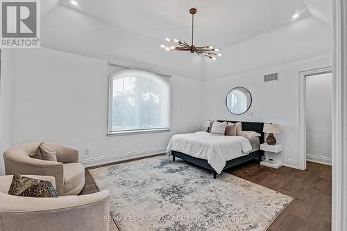 714 Atoka Drive, Mississauga, ON - Indoor Photo Showing Bedroom