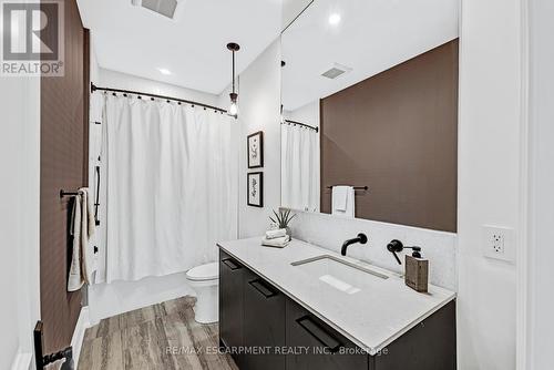 714 Atoka Drive, Mississauga, ON - Indoor Photo Showing Bathroom