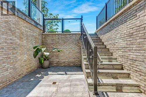 714 Atoka Drive, Mississauga, ON - Outdoor