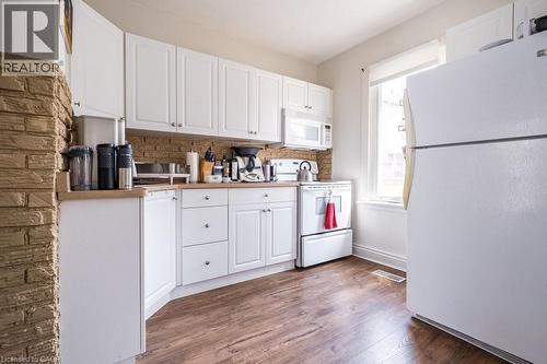 Clean and bright kitchen. - 500 Ferguson Avenue N, Hamilton, ON - Indoor Photo Showing Kitchen