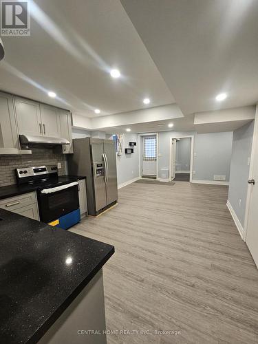 45 Wildmoor Street, Markham, ON - Indoor Photo Showing Kitchen