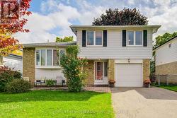 33 GROVELAND CRESCENT Brampton, ON L6S 1L1