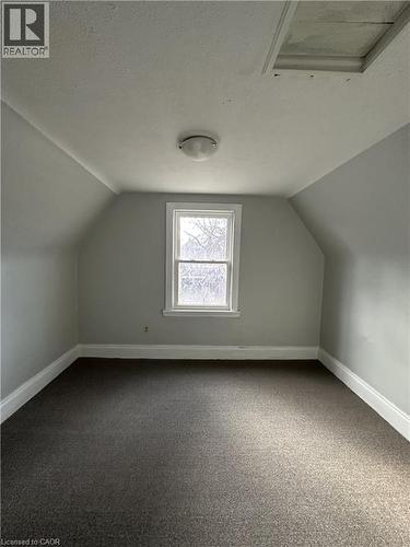 31 Mckinstry Street, Hamilton, ON - Indoor Photo Showing Other Room