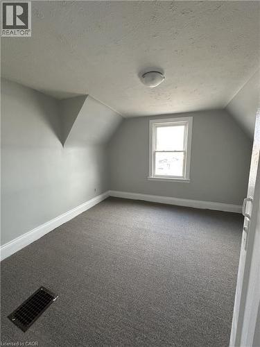 31 Mckinstry Street, Hamilton, ON - Indoor Photo Showing Other Room