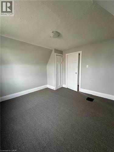 31 Mckinstry Street, Hamilton, ON - Indoor Photo Showing Other Room