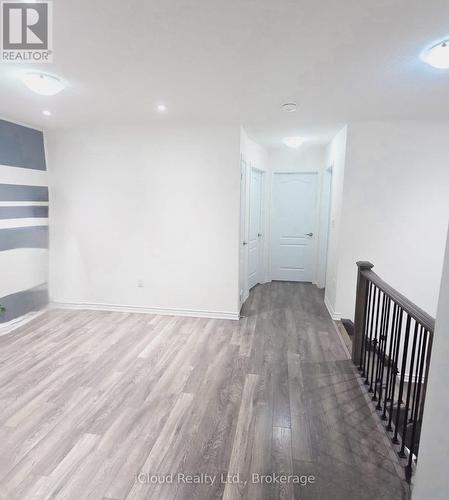 68 Phyllis Drive, Caledon, ON - Indoor Photo Showing Other Room