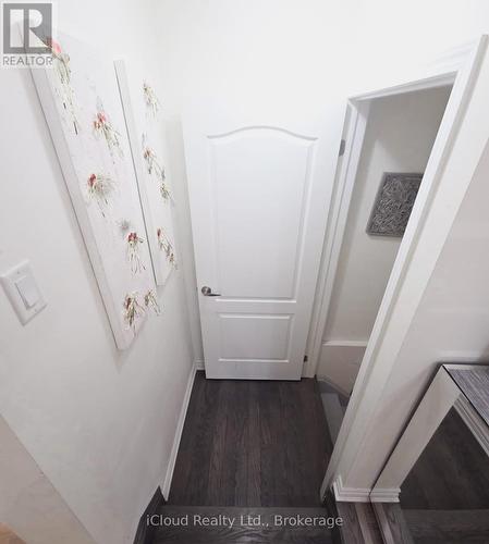 68 Phyllis Drive, Caledon, ON - Indoor Photo Showing Other Room