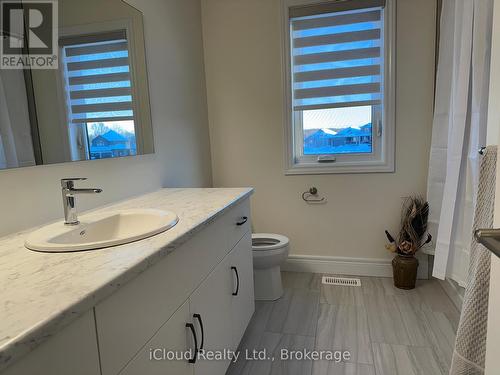 106 Queensgate Crescent, Woolwich, ON - Indoor Photo Showing Bathroom