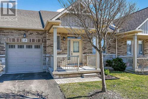 18 Ecker Lane, Hamilton, ON - Outdoor
