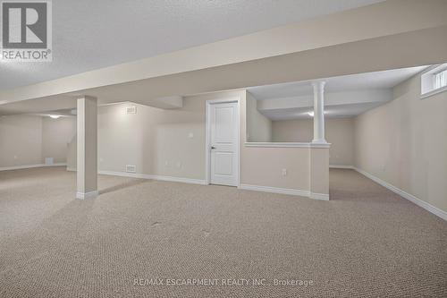 18 Ecker Lane, Hamilton, ON - Indoor