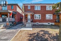 89 HIGHFIELD Road Toronto, ON M4L 2T9