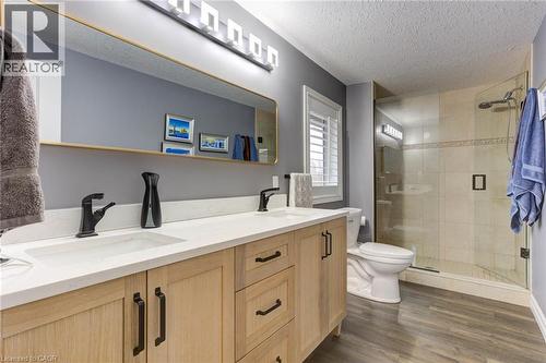 128 Schmidt Drive, Arthur, ON - Indoor Photo Showing Bathroom