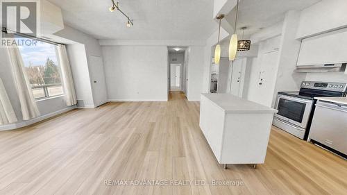 View towards bedrooms and bath - 106 - 521 Riverside Drive, London North (North P), ON - Indoor Photo Showing Kitchen