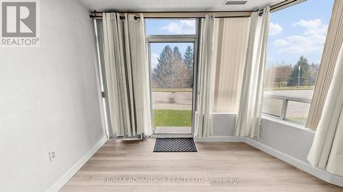 Views to McKillop Park - 106 - 521 Riverside Drive, London North (North P), ON - Indoor Photo Showing Other Room