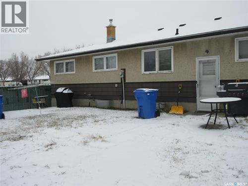 182 Rothwell Crescent, Regina, SK - Outdoor