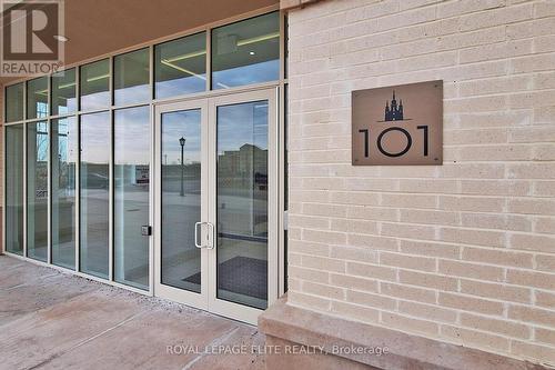 313 - 101 Cathedral High Street, Markham, ON -  With Exterior