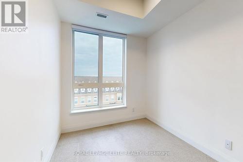 313 - 101 Cathedral High Street, Markham, ON - Indoor Photo Showing Other Room