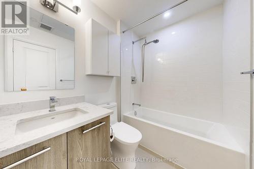 313 - 101 Cathedral High Street, Markham, ON - Indoor Photo Showing Bathroom