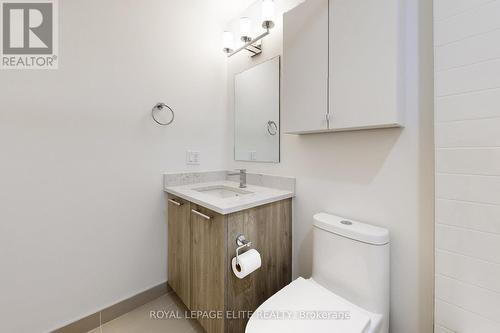 313 - 101 Cathedral High Street, Markham, ON - Indoor Photo Showing Bathroom