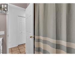 Extra storage behind the door - 
