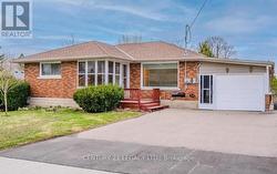 MAIN FLOOR - 66 TRAYNOR AVENUE Kitchener, ON N2C 1V9