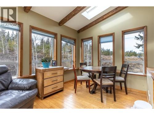 1556 Chasm Road, Clinton, BC - Indoor Photo Showing Dining Room