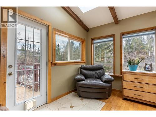 1556 Chasm Road, Clinton, BC - Indoor
