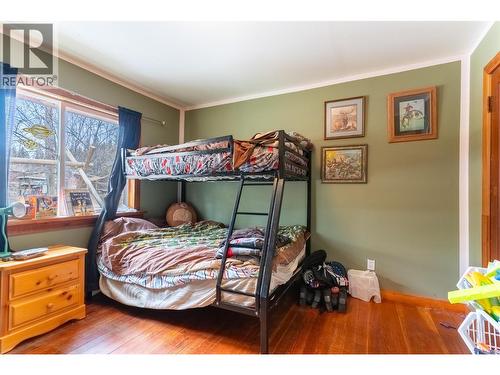 1556 Chasm Road, Clinton, BC - Indoor Photo Showing Bedroom