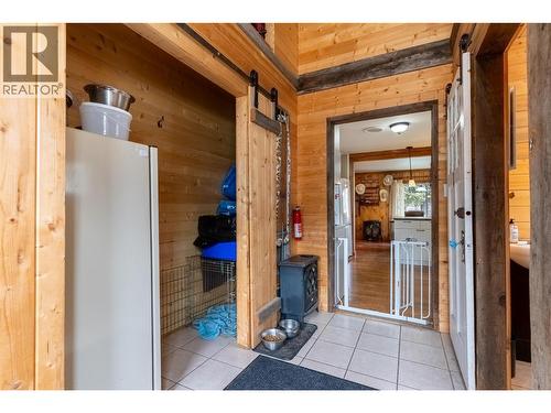 1556 Chasm Road, Clinton, BC -  Photo Showing Other Room