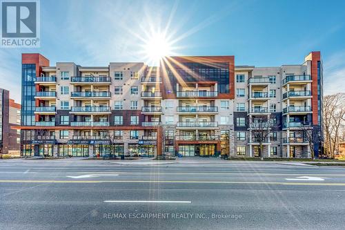 303 - 320 PLAINS ROAD E  Burlington, ON L7T 0C1