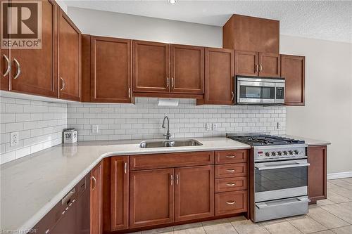18 Ecker Lane, Hamilton, ON - Indoor Photo Showing Kitchen With Double Sink