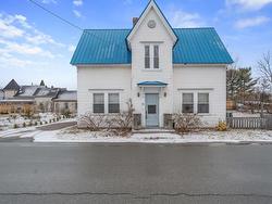 31 Chapel Street Parrsboro, NS B0M 1S0