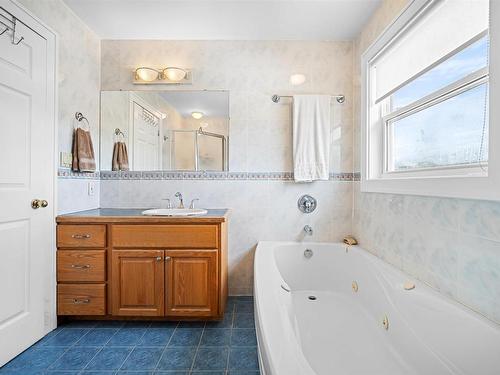 71 Foxberry Hill, Glen Haven, NS 